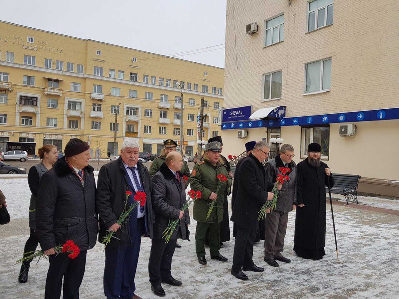 9HhAXgN427c