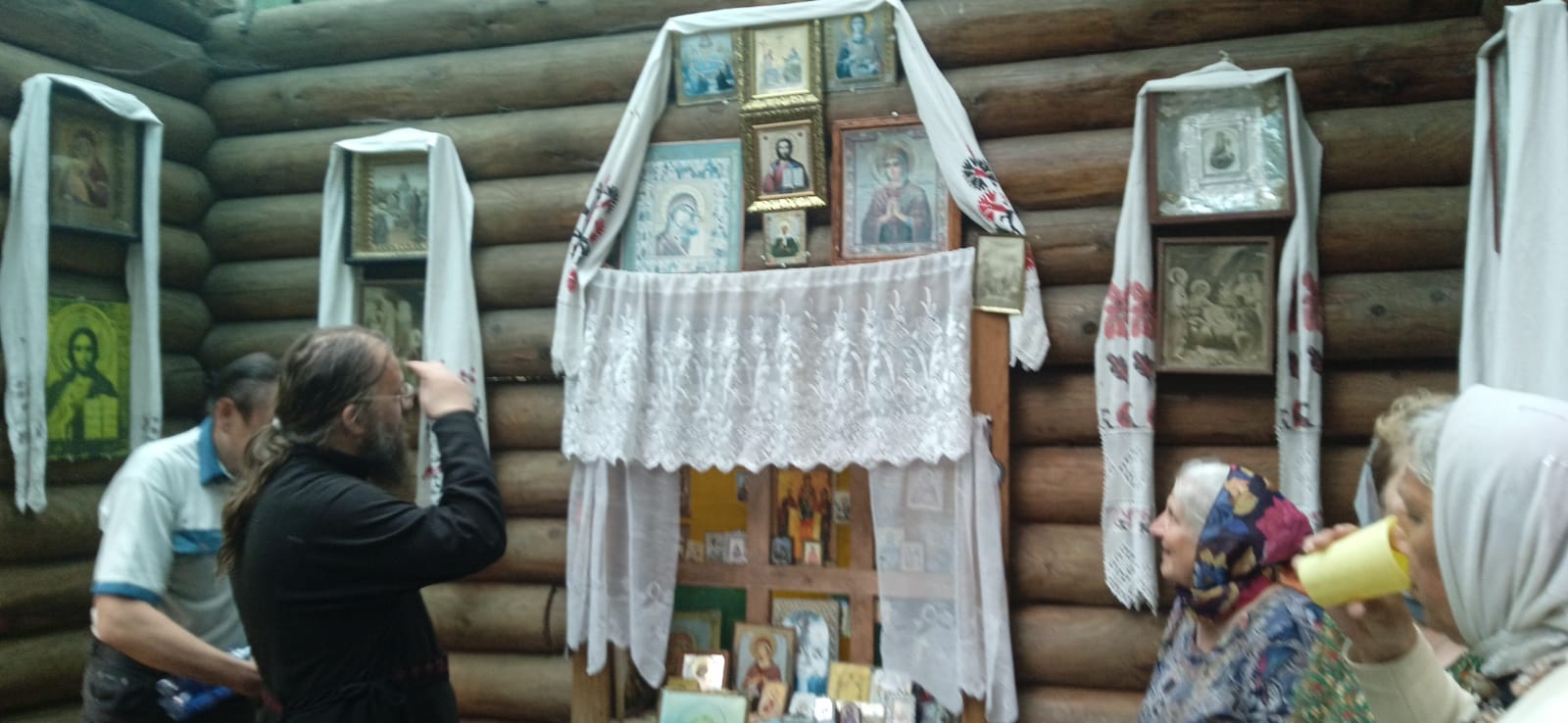 b3f43b73-55de-4f3d-be26-cba1c13a5716